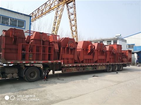 鸡西一煤矿发生透水事故5人被困当地正开展紧急救援涉事矿企半年前一次性被查出3条重大事故隐患遭停产整顿并被挂牌督办